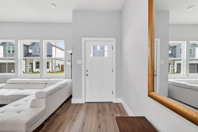 6702 Metro Blvd 2, Houston, TX 77083