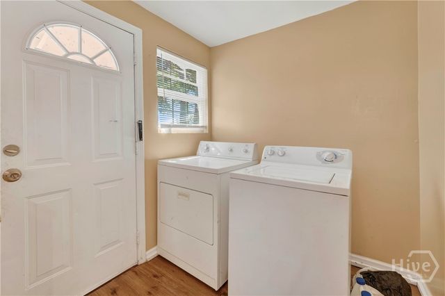 901 W 52nd Street, Savannah, GA 31405