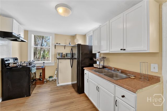 901 W 52nd Street, Savannah, GA 31405
