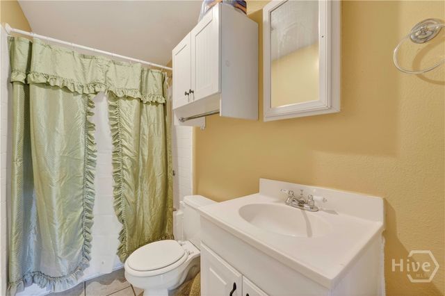 901 W 52nd Street, Savannah, GA 31405