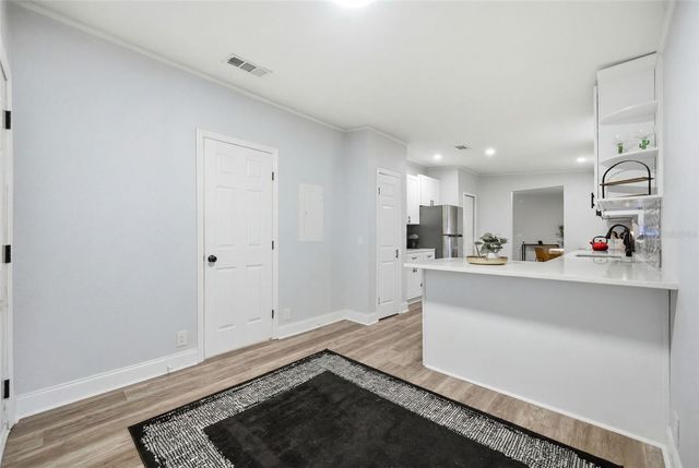 5203 N MENDENHALL DRIVE, Tampa, FL 33603