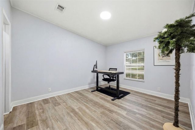 5203 N MENDENHALL DRIVE, Tampa, FL 33603