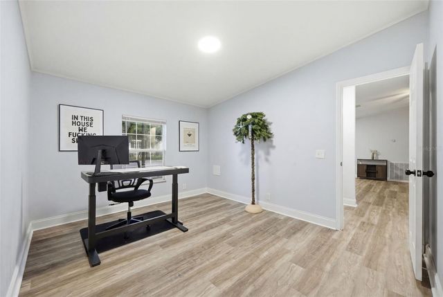 5203 N MENDENHALL DRIVE, Tampa, FL 33603