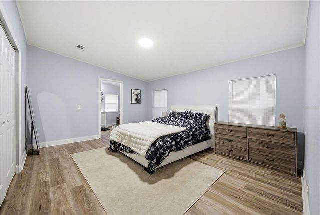 5203 N MENDENHALL DRIVE, Tampa, FL 33603