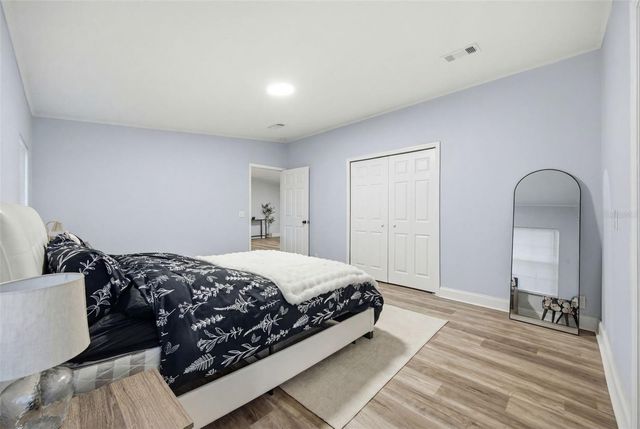 5203 N MENDENHALL DRIVE, Tampa, FL 33603