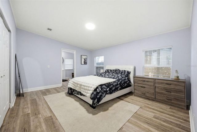 5203 N MENDENHALL DRIVE, Tampa, FL 33603