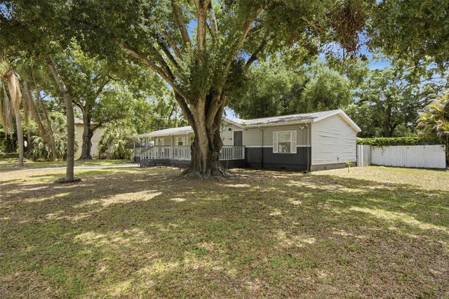 5203 N MENDENHALL DRIVE, Tampa, FL 33603