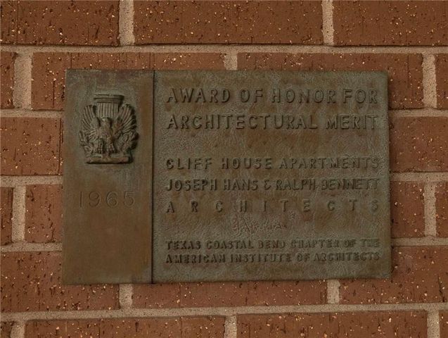 715 S Upper Broadway St, Corpus Christi, TX 78401