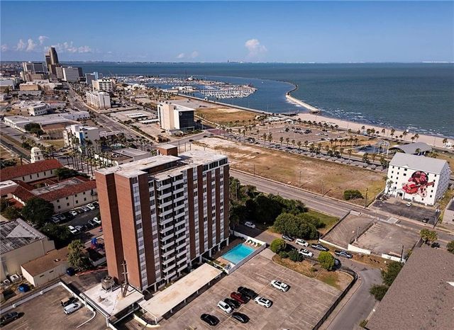 715 S Upper Broadway St, Corpus Christi, TX 78401