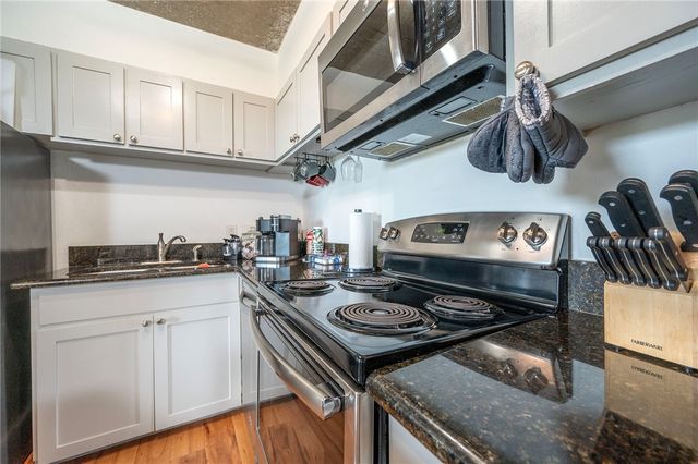 715 S Upper Broadway St, Corpus Christi, TX 78401