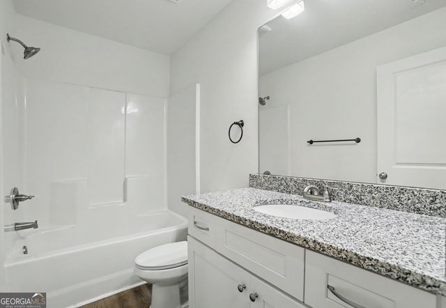 516 Brooks Village Drive, Pendergrass, GA 30567