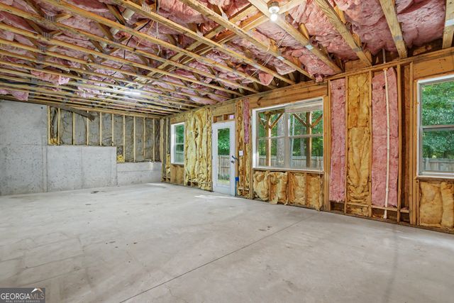 516 Brooks Village Drive, Pendergrass, GA 30567