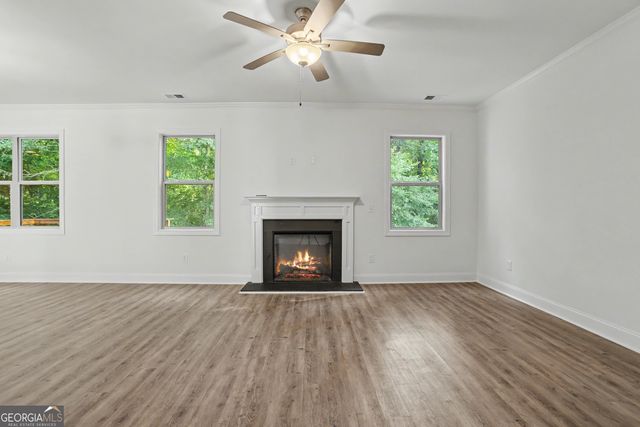 516 Brooks Village Drive, Pendergrass, GA 30567