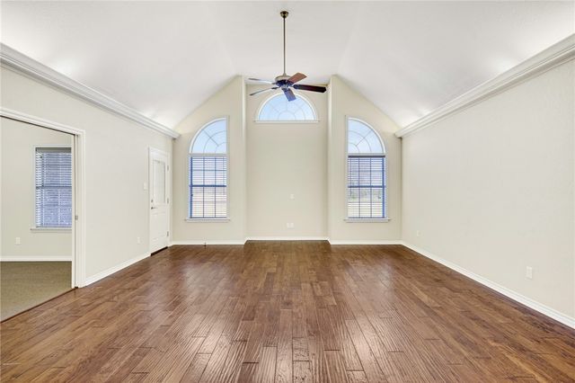 4150 Wagonwheel Road, Bryan, TX 77808