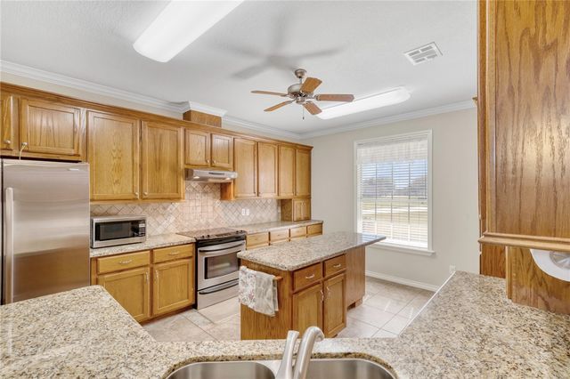 4150 Wagonwheel Road, Bryan, TX 77808