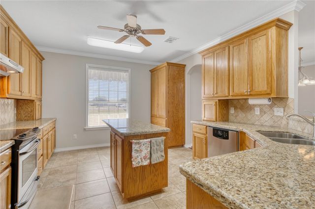 4150 Wagonwheel Road, Bryan, TX 77808