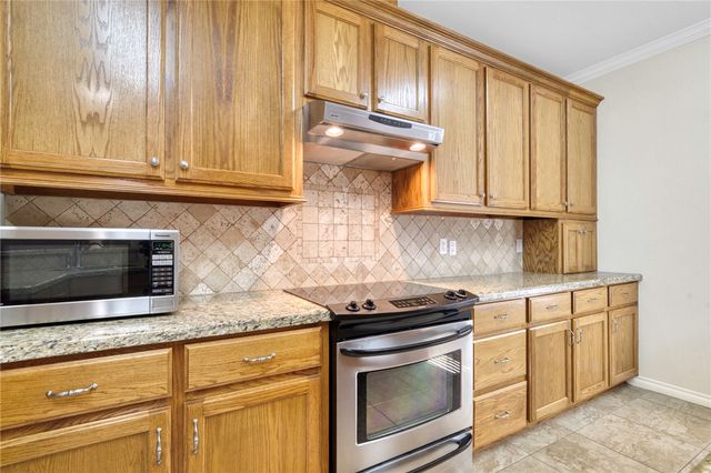 4150 Wagonwheel Road, Bryan, TX 77808