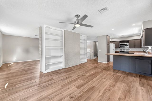14435 Grace Lane, Rogers, AR 72756
