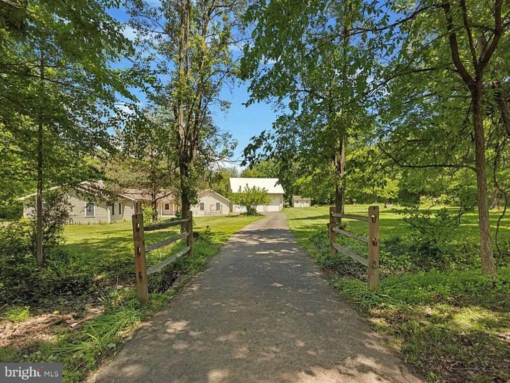 3789 STUMP RD, Doylestown, PA 18902
