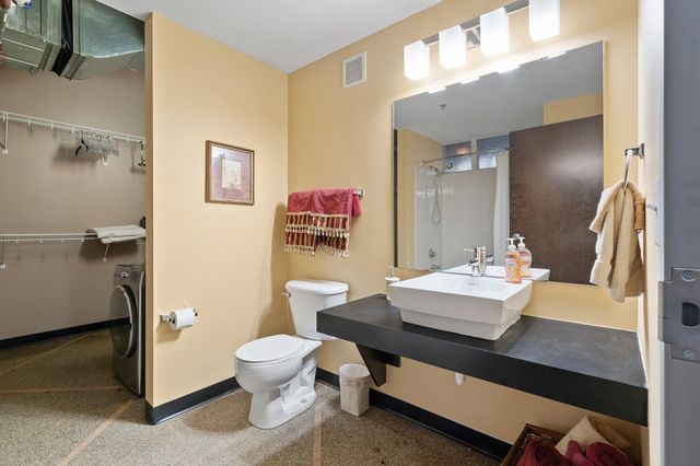 350 Saint Peter Street 802, Saint Paul, MN 55102