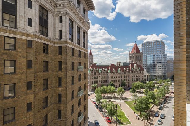 350 Saint Peter Street 802, Saint Paul, MN 55102