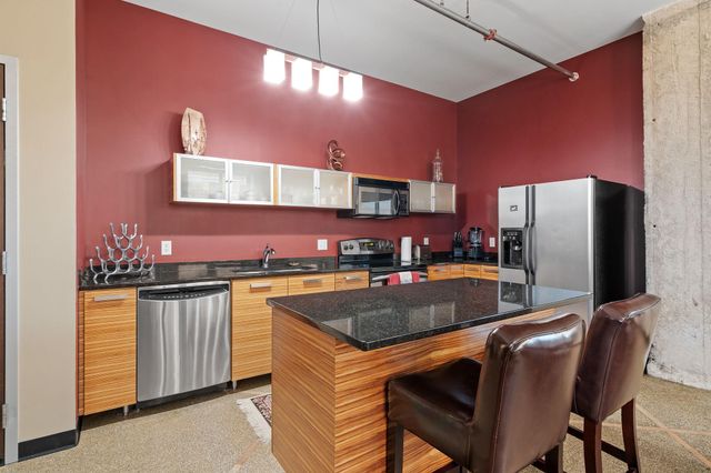 350 Saint Peter Street 802, Saint Paul, MN 55102