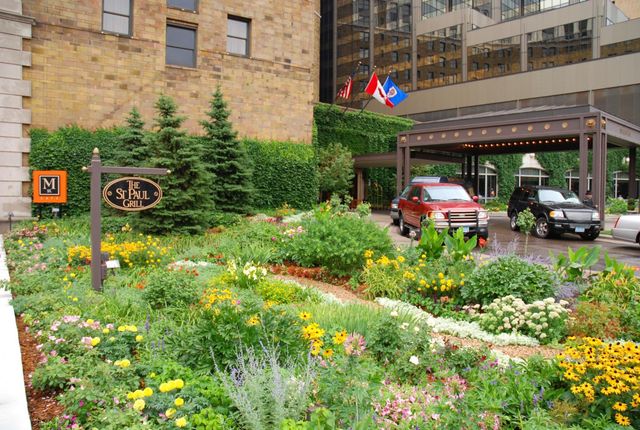 350 Saint Peter Street 802, Saint Paul, MN 55102