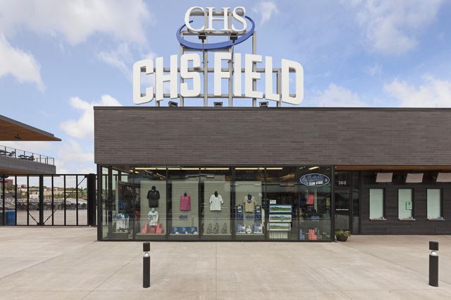 350 Saint Peter Street 802, Saint Paul, MN 55102