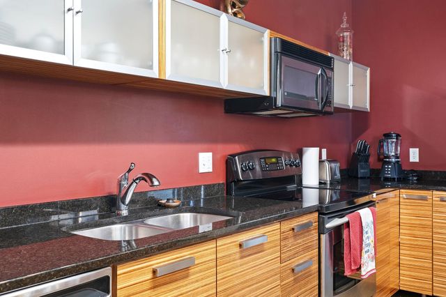 350 Saint Peter Street 802, Saint Paul, MN 55102