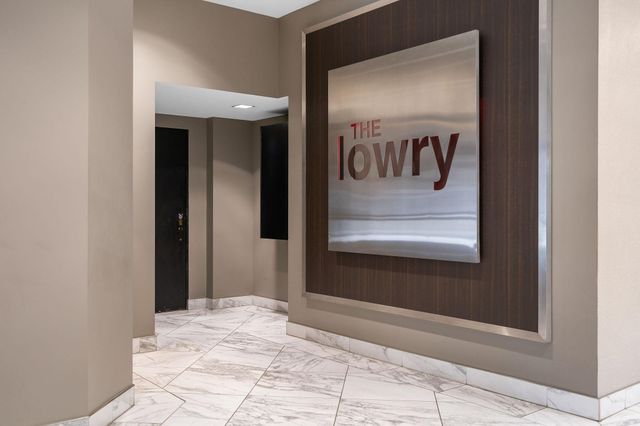 350 Saint Peter Street 802, Saint Paul, MN 55102