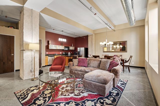 350 Saint Peter Street 802, Saint Paul, MN 55102