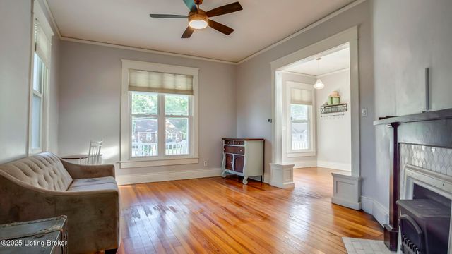 2805 Klondike Ln, Louisville, KY 40218