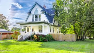 2805 Klondike Ln, Louisville, KY 40218