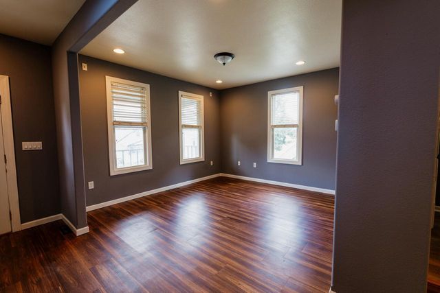 801 E Main STREET, Waukesha, WI 53186