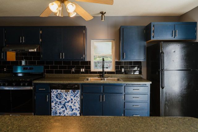 801 E Main STREET, Waukesha, WI 53186
