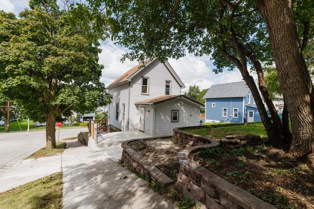 801 E Main STREET, Waukesha, WI 53186