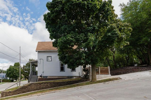 801 E Main STREET, Waukesha, WI 53186