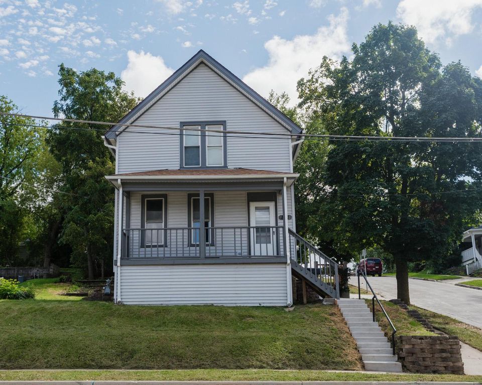 801 E Main STREET, Waukesha, WI 53186