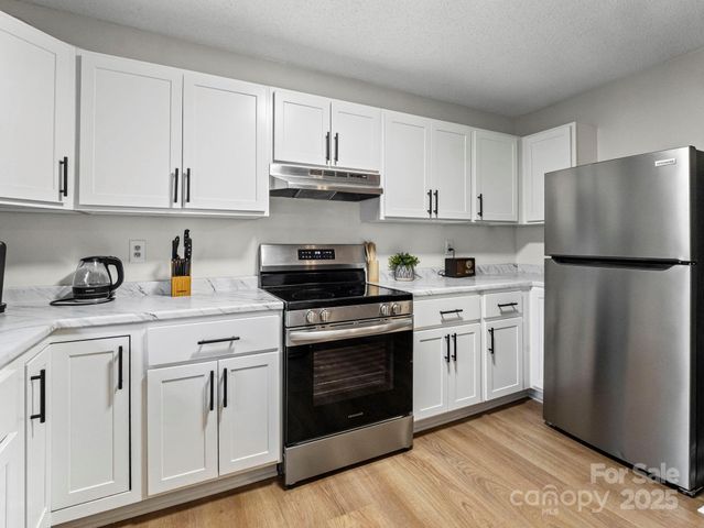 950 Main Street 5, Chimney Rock, NC 28720