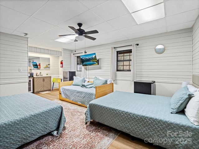 950 Main Street 5, Chimney Rock, NC 28720