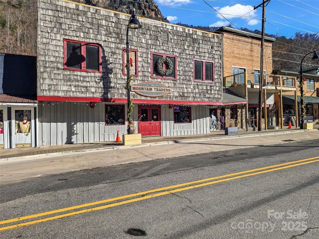 950 Main Street 5, Chimney Rock, NC 28720