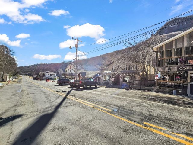 950 Main Street 5, Chimney Rock, NC 28720