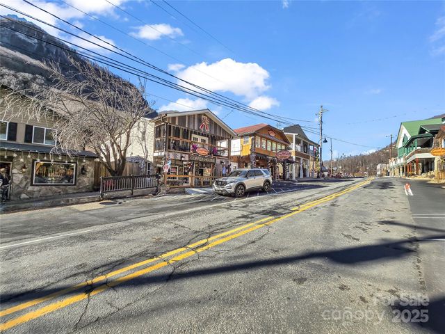 950 Main Street 5, Chimney Rock, NC 28720