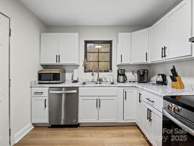 950 Main Street 5, Chimney Rock, NC 28720