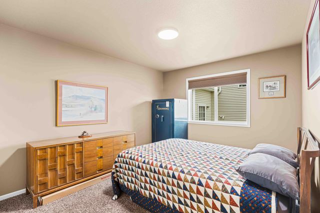 5509 58th Street S, Fargo, ND 58104
