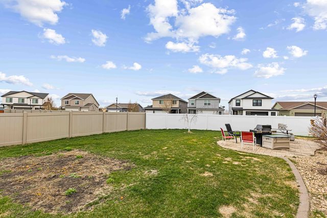 5509 58th Street S, Fargo, ND 58104
