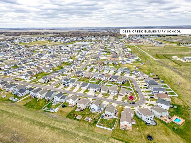 5509 58th Street S, Fargo, ND 58104