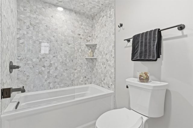 5018 Spruce Rd, Pine Twp, PA 15044