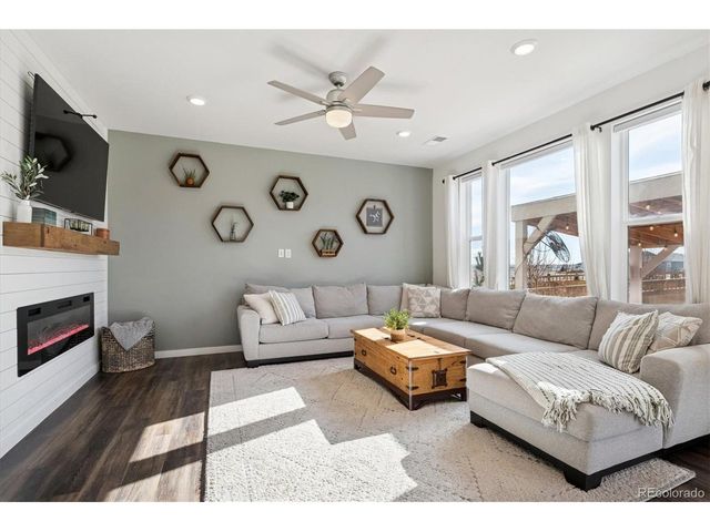 3530 Sawtooth St, Frederick, CO 80516