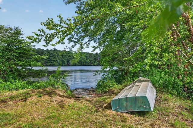 524 Lowell St, Methuen, MA 01844
